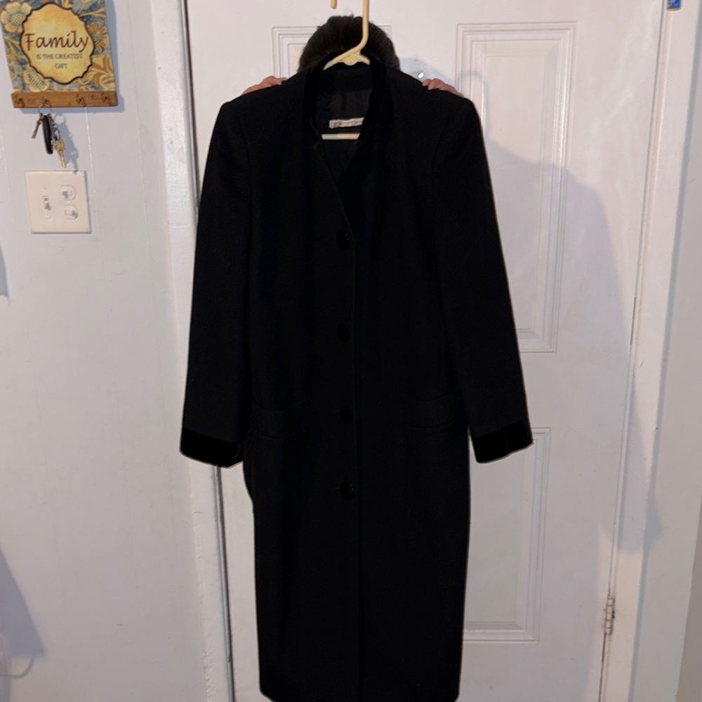 Pierre Balmain Black Trench Coat Sleek Minimalist Design